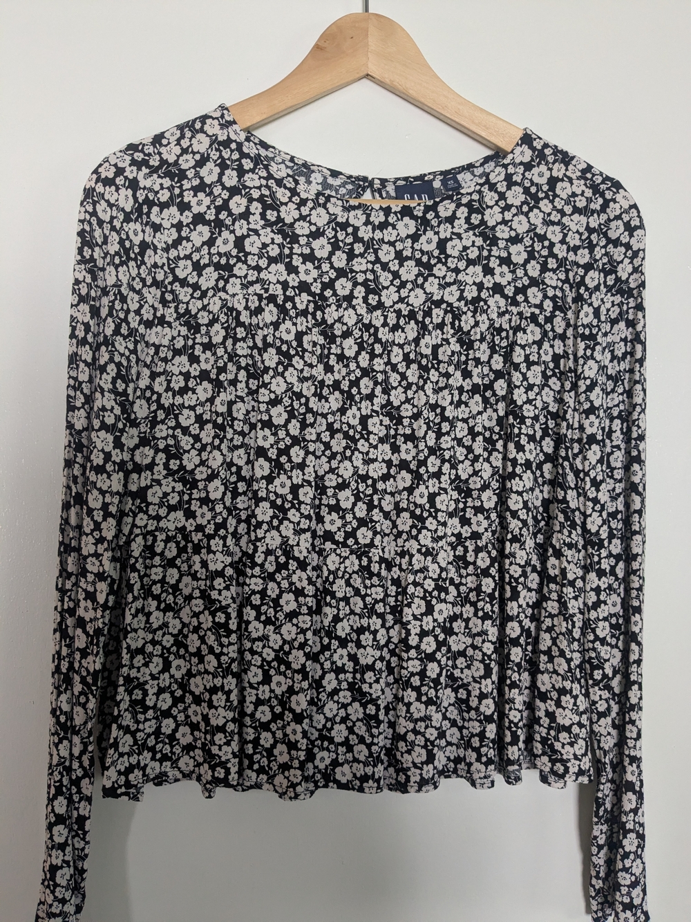 GAP Black & White Floral Long-Sleeve Peasant Top